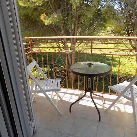 Appartamento Afrodite 12 Spacious Apartment *